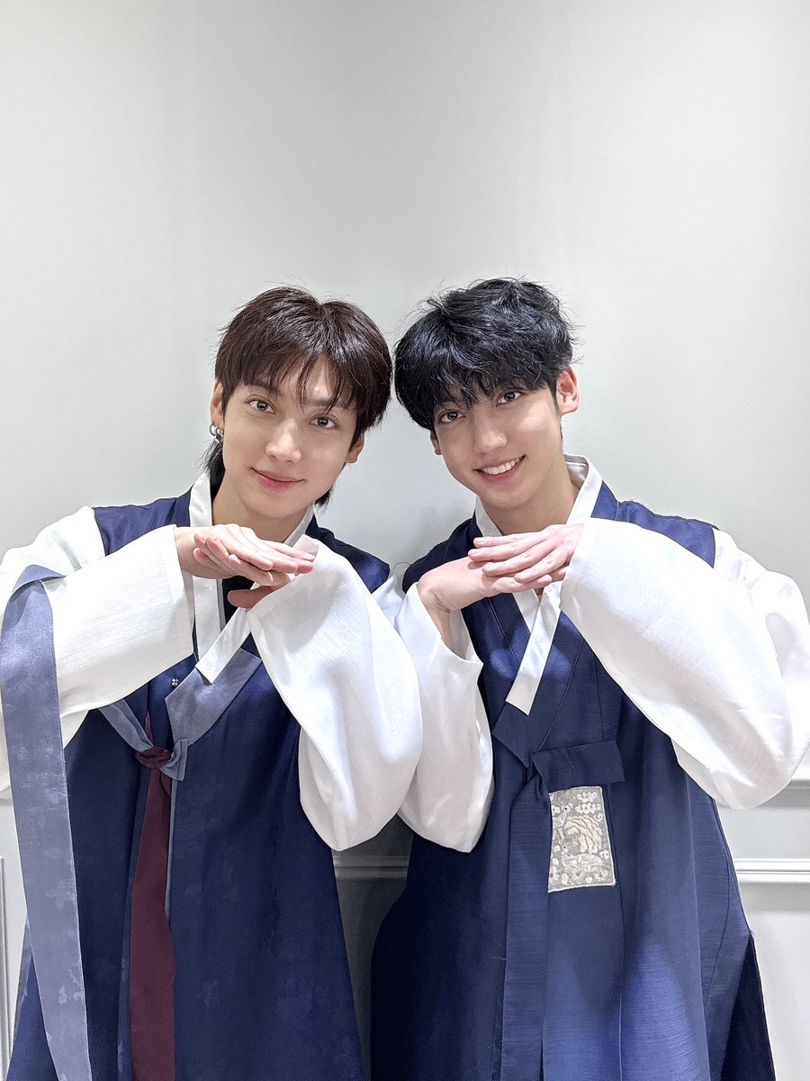 inmyroom_1's tweet photo. KWANGMIN Single Album [SIGN]  
KWANGMIN X YOUNGMIN MEET&amp;CALL EVENT 
참여해주신 팬 여러분께 감사 인사드립니다 🙇‍♂️🙇‍♂️

#kwangmin #youngmin #SIGN #inmyroom https://t.co/RLLykZHdBB