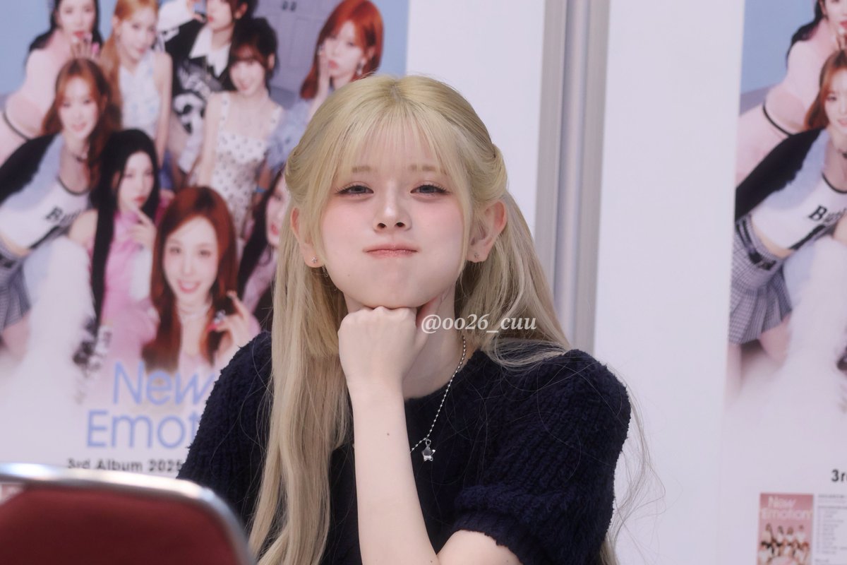 oo26_cuu's tweet image. 260110 NiziU NewEmotion 全員サイン

ぷくぷくぅ♡

 #NiziU  #RIKU #リク #RIKU_bubble