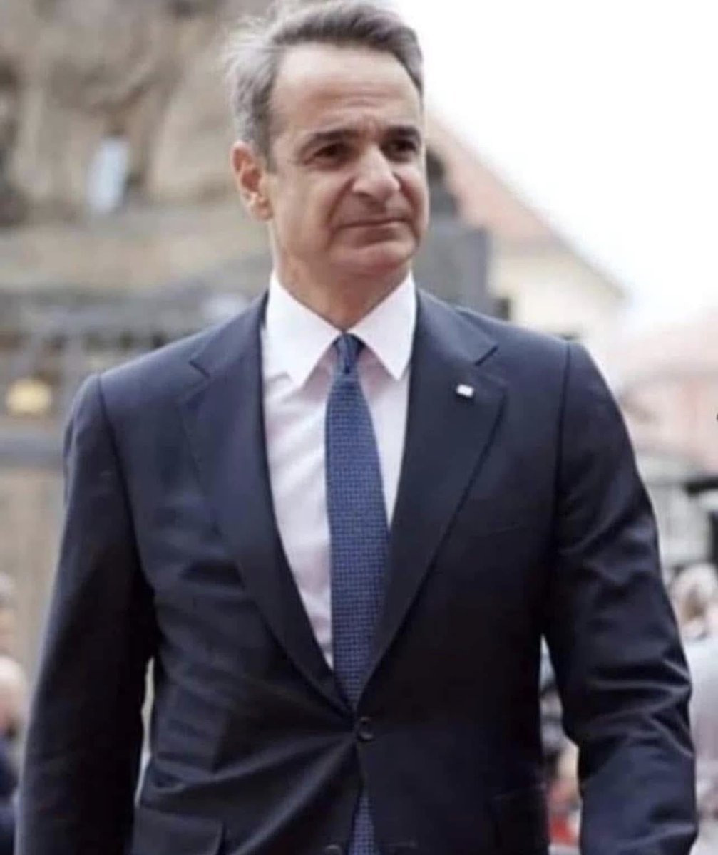 Σαν σήμερα το 2016, στον ΣΥΡΙΖΑ  «πανηγύριζαν» με την εκλογή του στην ηγεσία της ΝΔ. Τον θεωρούσαν εύκολο αντίπαλο για τον Αλεξη Τσίπρα. Υπολόγισαν λάθος. Τον Ιούλιο του ´19 τους ΞΕΠΑΤΩΣΕ. Τον Μάιο του ´23 τους ΔΙΕΛΥΣΕ οριστικά. Χρόνια πολλά πρόεδρε.
#Δεκα_χρονια_Κυριακος