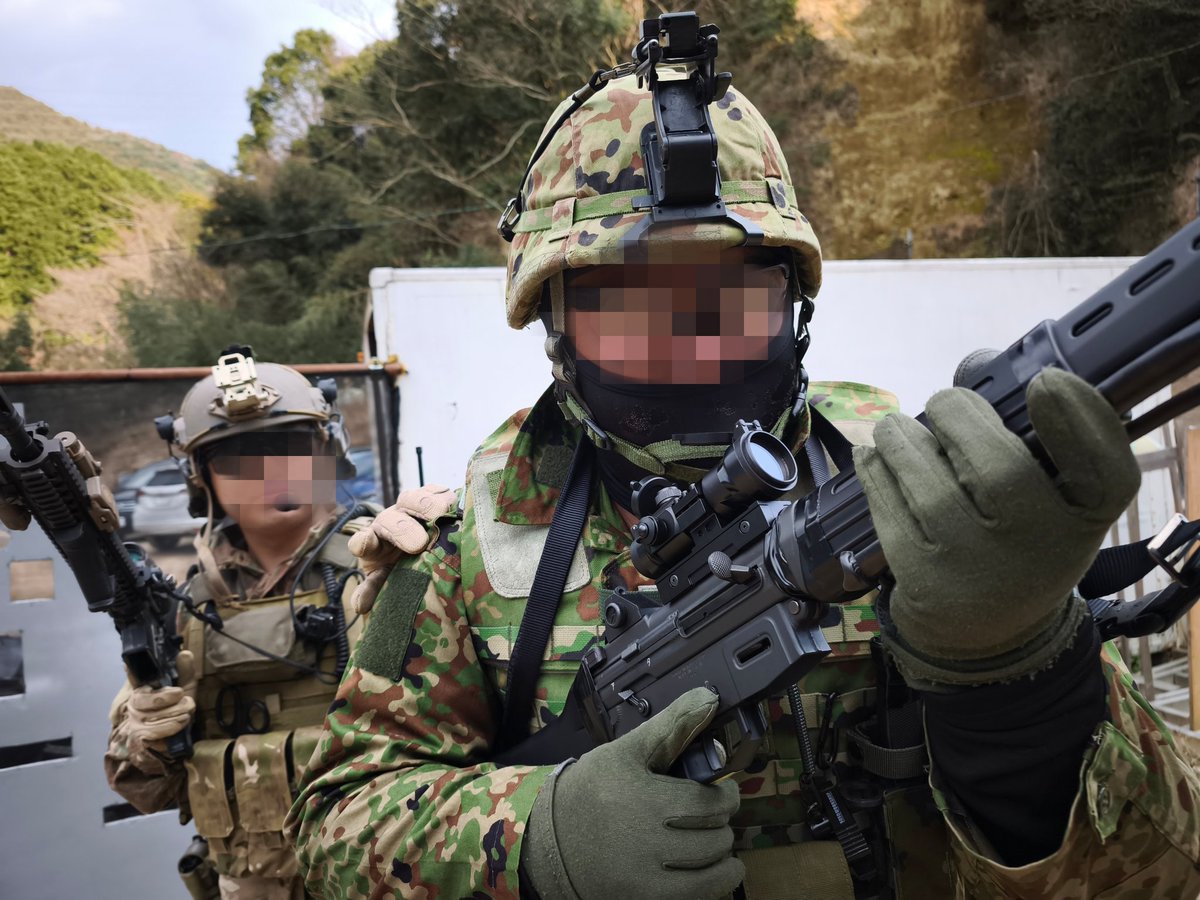 FSBALFA's tweet image. ゲームそっちのけで遊んでいました。