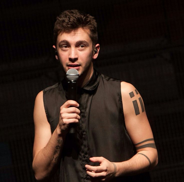 THEJUDGEOHNO's tweet image. Tylers arms thats it. thats the tweet .