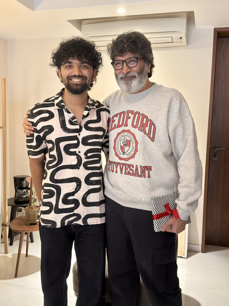 VPujit's tweet photo. Trivikram sir spoke to us about his initial struggles, the history of kites in cinema, the current theatre vs OTT scenario, and how beautiful our PATANG trailer felt. He believed the film would be loved by the audience… and dammnnn, the audience PROVED it right! ❤️🪁🥃 https://t.co/74psRaZYBZ