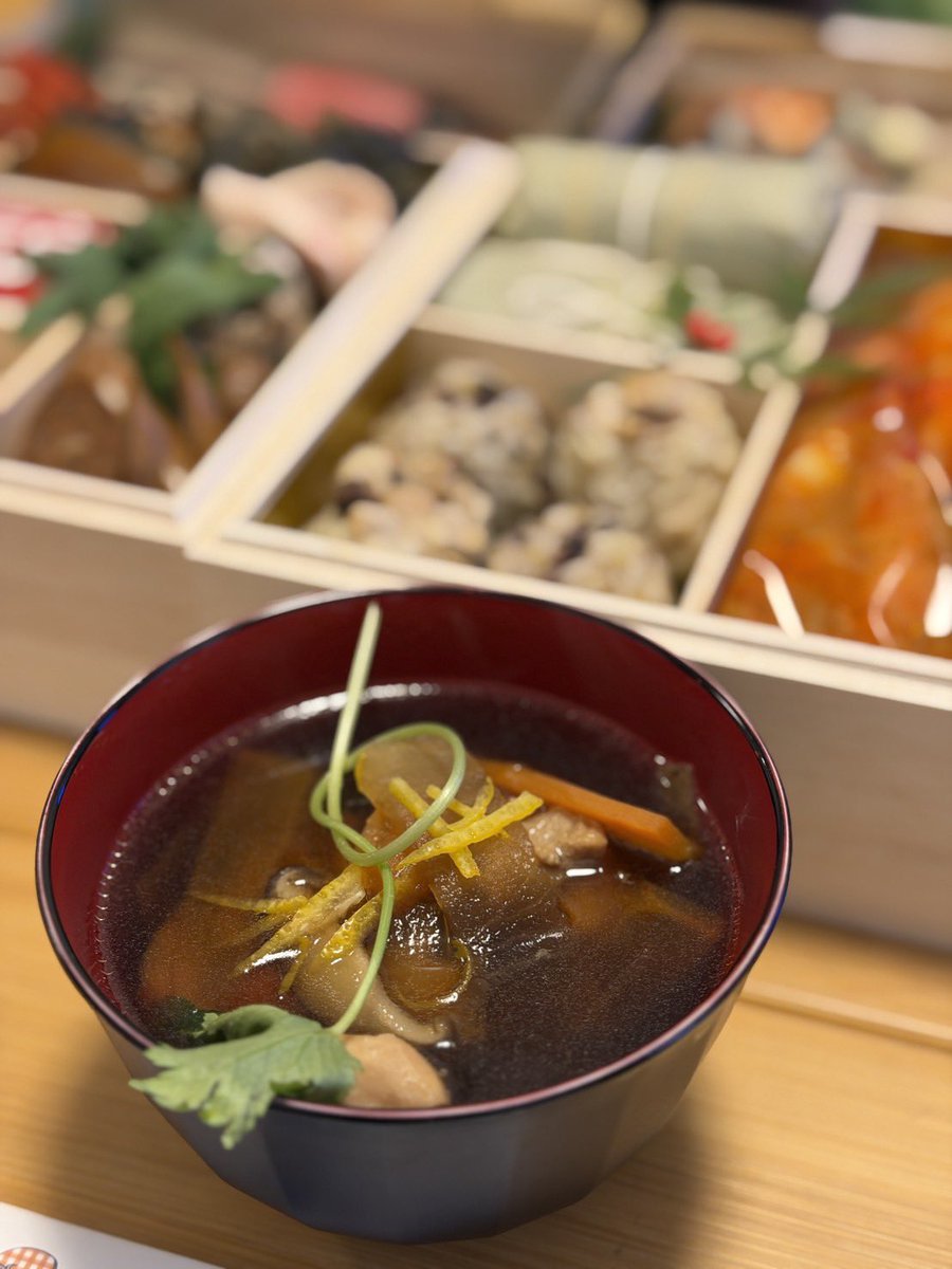 Yu Kawakami (Shizuku Morino)