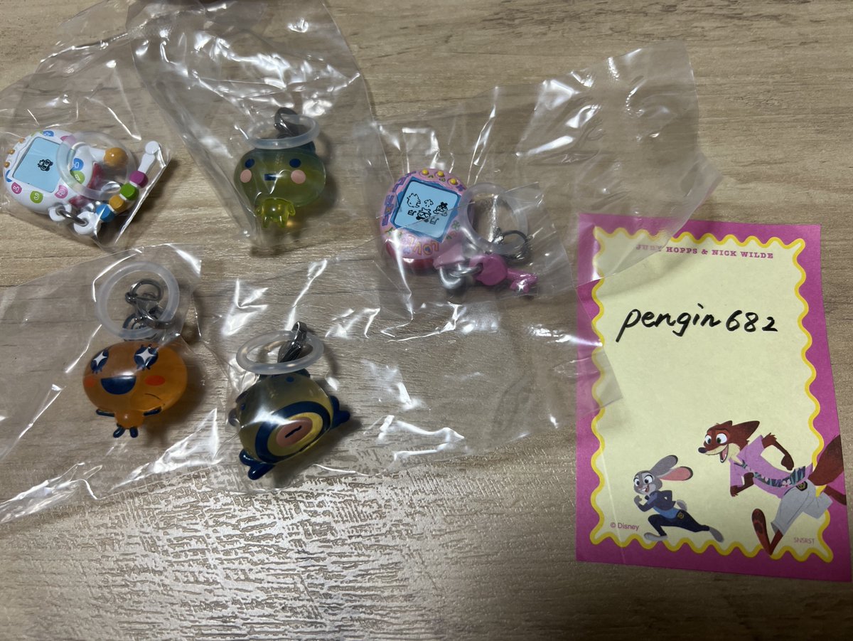 pengin682's tweet photo. 【交換】たまごっち めじるしアクセサリー 3 ガチャガチャ めじるしチャーム

【譲】 画像参照

【求】 まめっち×2

ご検討よろしくお願いします🙇🏻‍♀️
交換方法は郵送になります。ID付きの画像をご提示の方との取引希望です。

条件がいい方、まとめとの方優先です。 https://t.co/ypR5pdK8iS