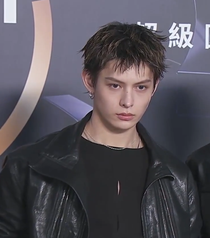 About Music tweet media