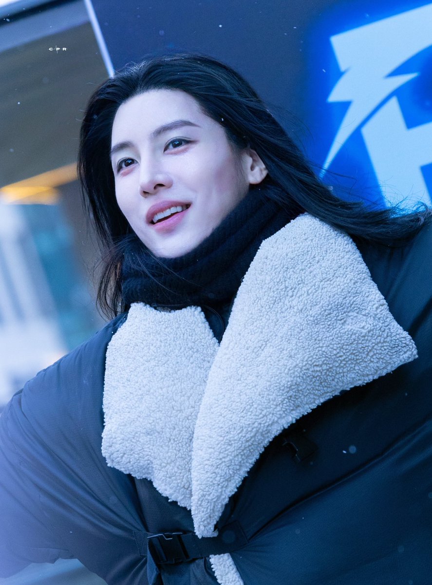 250110
뮤지컬 <이터니티> 퇴근길
블루닷 役 #노민우 배우님

❄️