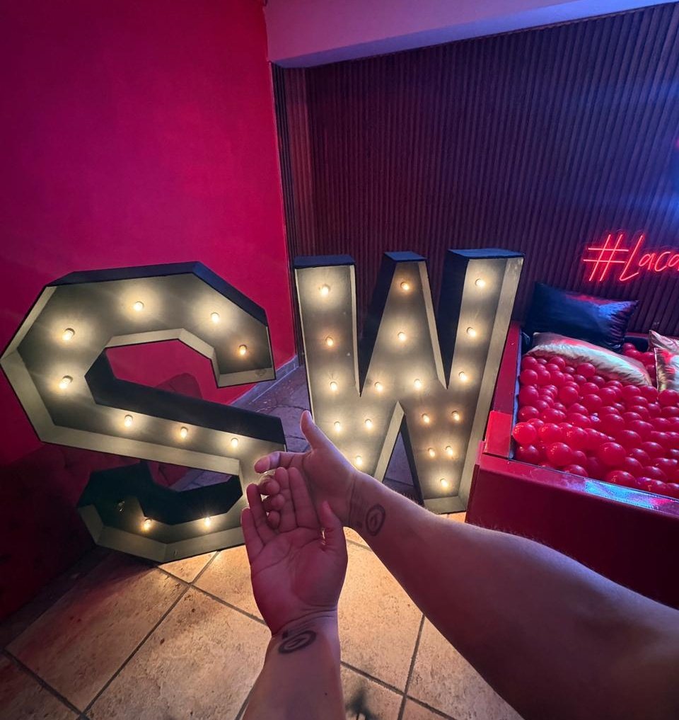 Azul_Edge31's tweet photo. Somos Pareja En Los 30'
Y nos encantó  visitar @Elpunto_sw  somos nuevos y nos agradaría conocer más parejas de nuestra edad  en clubs 😈 https://t.co/pSUQWT1I9Q