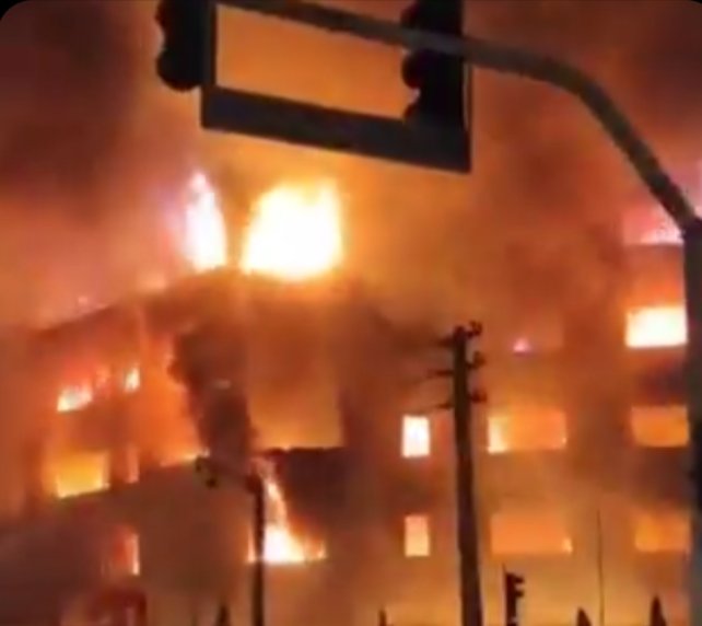 W00d_Chipper's tweet image. This is the building in Minneapolis ICE was NOT staying in .
#ICE
#Minneapolisprotests