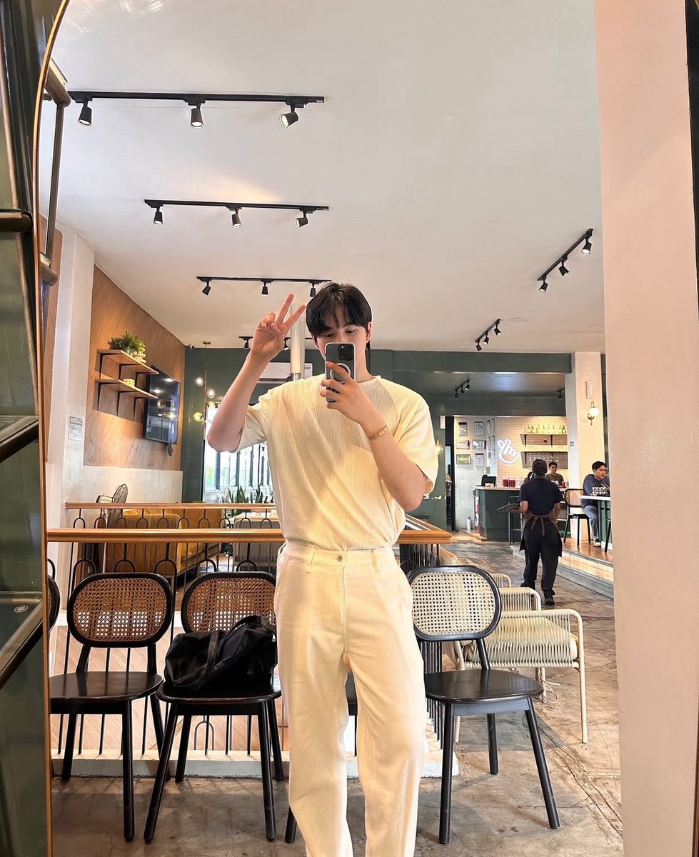 antonknightsofc's tweet image. Talagang oppa ang atake! 

SATURWIN FIGHT ANTON