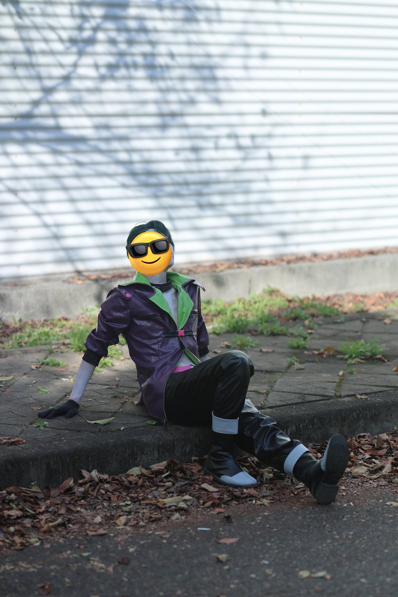 대충파는 것 정리
사이즈는 L

케데헌 미스터리 소다팝 가발+상의+토시+체인+피어싱 6.0

롤 하트스틸 아펠 가발X 드에샵 의상+헤드셋 10.0

전오수 패치 가발(덤퀄)+작업복상하의+명찰+모노 이어폰 3.0

이세계 수어사이드 조커 XL사이즈 가발(세팅풀림 덤)+상,하의+신발 275mm 4.0