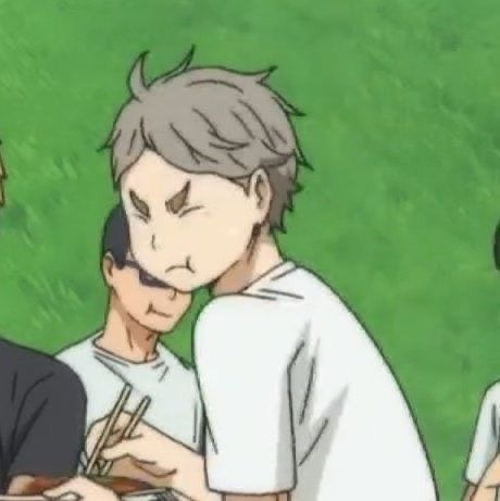 sgsn10123's tweet image. 수상할 정도로 하찮은 모습이 귀여우신 남자
고3 맞으시냐고요