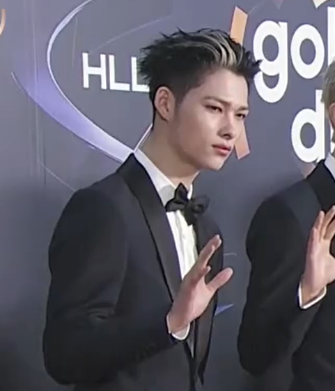 _Kpop_Stats_'s tweet photo. #NI_KI of #ENHYPEN sets a new standard at the red carpet of Golden Disc Awards today. https://t.co/zyzzdqBmat