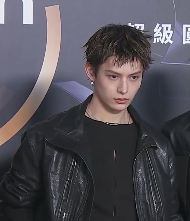 TheePopCore's tweet image. CORTIS James did it again, serving and making it crystal clear that he never misses.