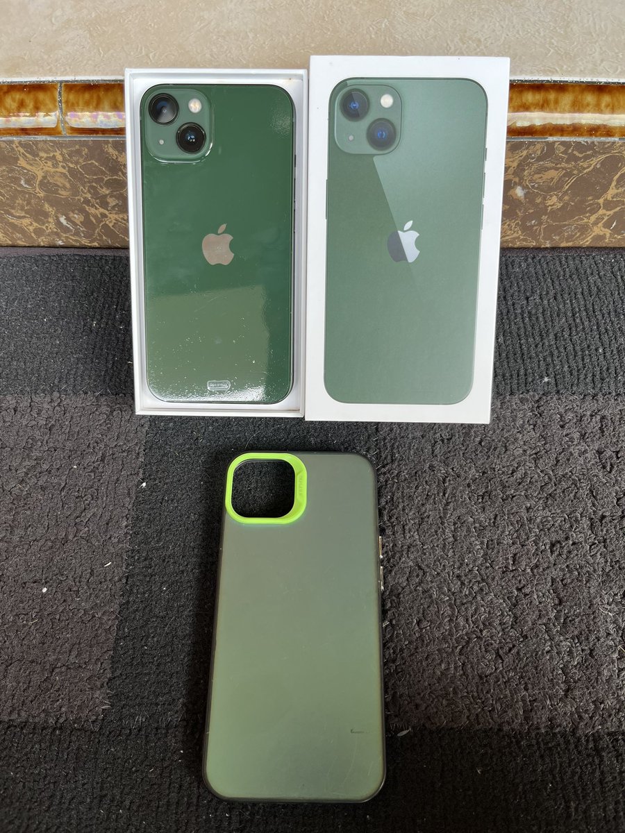 amanphone_'s tweet photo. @destagala iPhone 13 128GB ex iBox (Anti Blokir Sinyal)

Mulus dan no minus, BH 87%

Harga 6.9 nett kelengkapan fullset ori bawaan iBox @destagala 

Bonus casing

Testi bisa cek @amanphone_ https://t.co/fIR50UHVCd