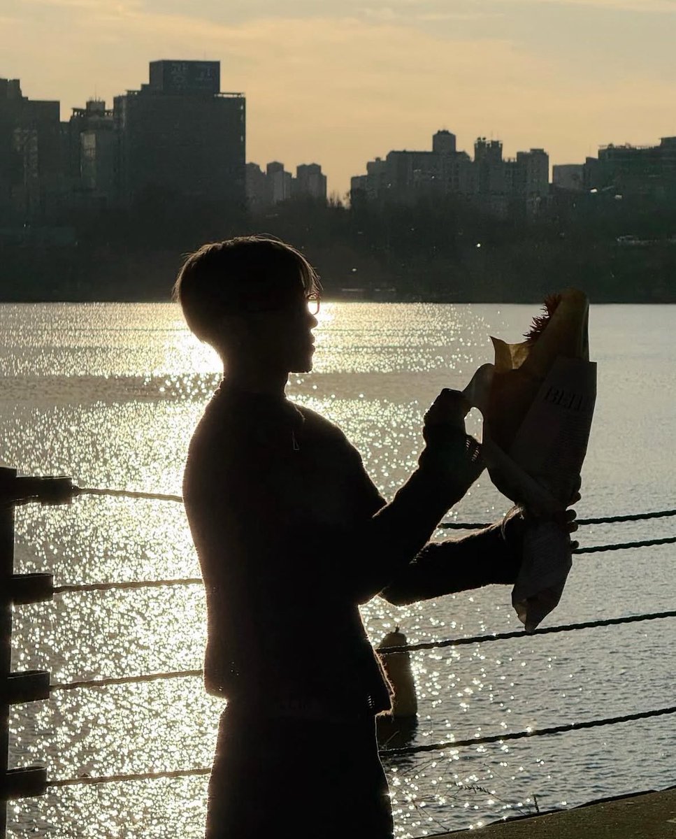 arnosoul's tweet photo. arno, what happened was not something you chose, and it is absolutely not your fault. life sometimes moves in ways we never expect, even when we’ve already done our very best.

ALLYZ LOVE ARNO
#GetWellSoonARNO
알리즈와 아르노 함께  
#아르노빨리나아 https://t.co/xkO0s5LJfY