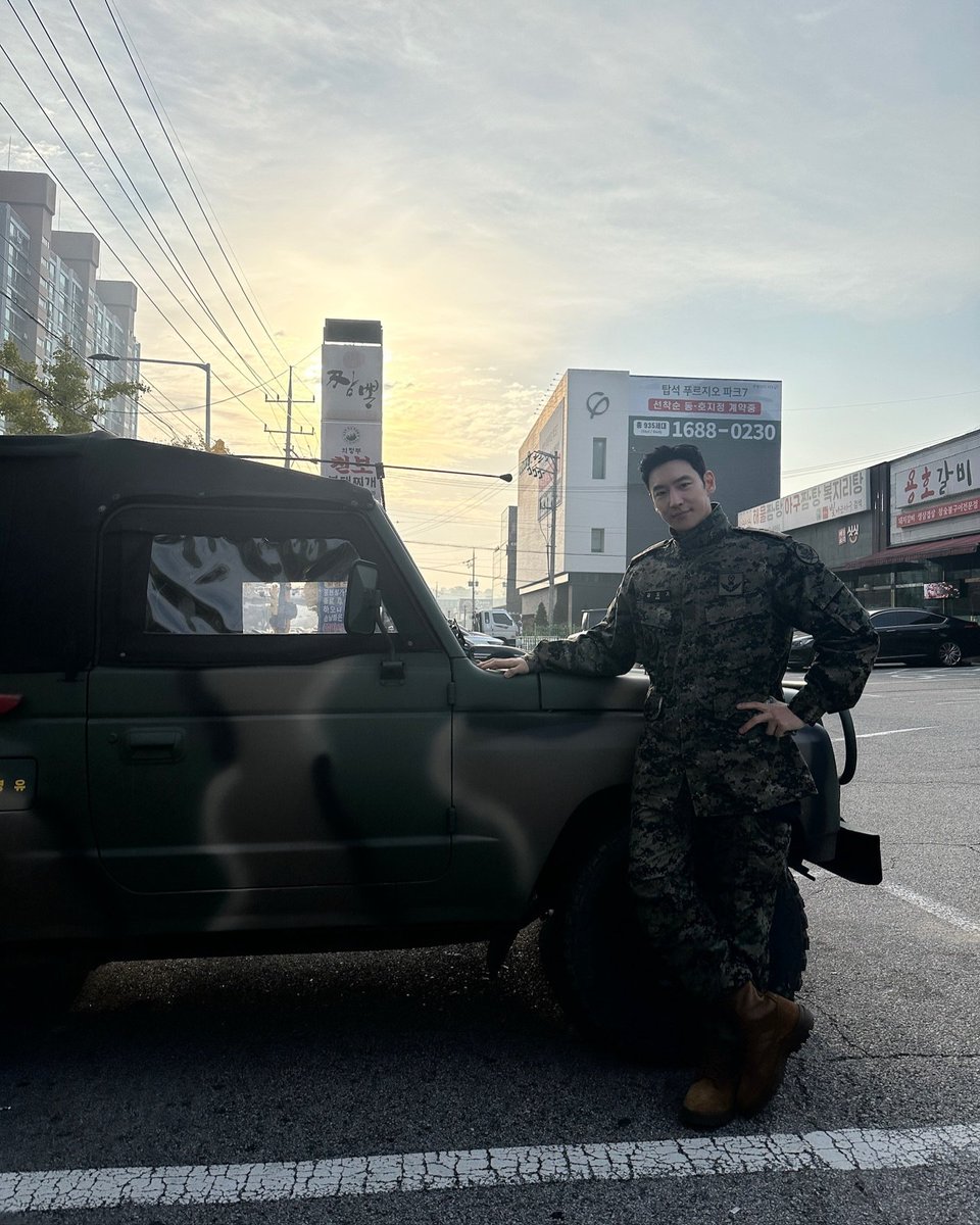 kdrama_menfess's tweet image. •kdm• 🔥 taxi driver 3 🔥

halo dek 🪖