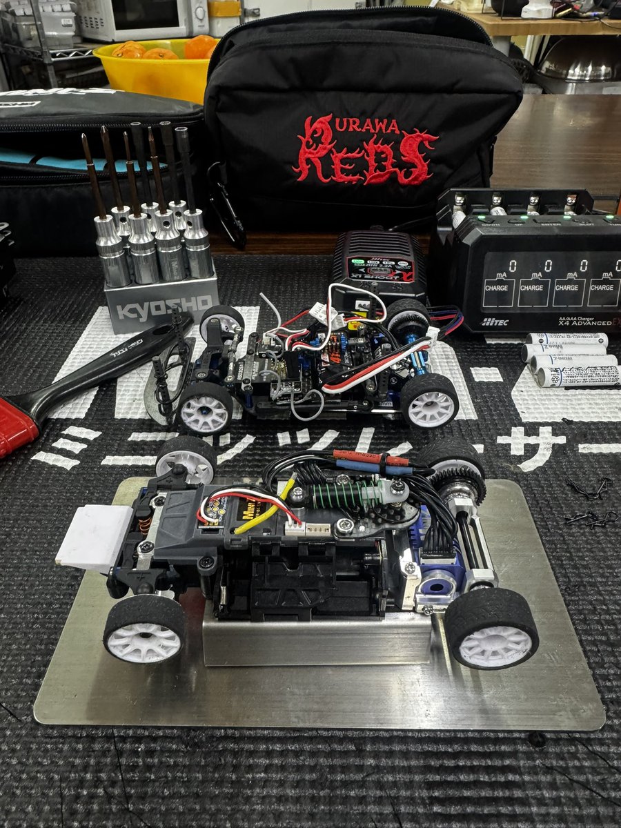 RC56522's tweet photo. 今日も練習💨
@Team_Associated
#ラジコン
#miniz
#ミニッツ
#京商
#minirc
#associated
#アソシ
#flysky https://t.co/FlVUeVhF6E
