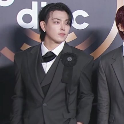 tinyprettykhj's tweet image. KIM HONGJOONG THE MAN YOU ARE !!!!