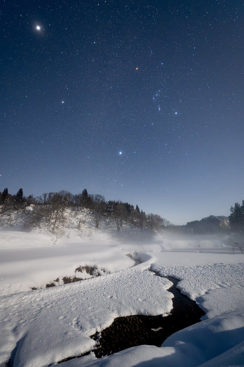 先週ご紹介した雪国での別の場所での星景写真と、ポエトリー動画というリアルタイム動画をご紹介したブログを公開しました。
starwalker.jugem.jp/?eid=1338