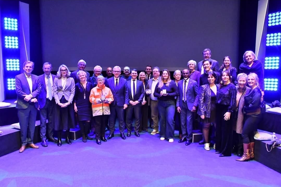 fredvalletoux's tweet image. Comme chaque année, beaucoup de monde aux vœux de #Fontainebleau, autour de notre équipe municipale et de @JulienGondard_.

L'occasion pour moi de remercier tous ceux, élus, agents publics, bénévoles, soignants et acteurs économiques, qui se sont engagés lors de ce mandat.