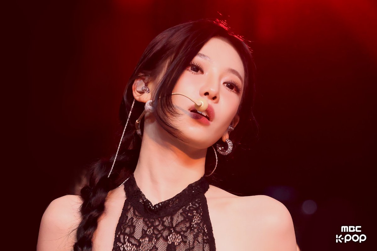 MBC_entertain's tweet image. ✨2025 MBC 가요대제전 현장포토✨

【aespa】

🔻2025 가요대제전 직캠 보러가기
youtube.com/@MBCkpop

#2025MBC가요대제전 #가요대제전 #2025MBCGayoDaejejeon #aespa #에스파 @aespa_official