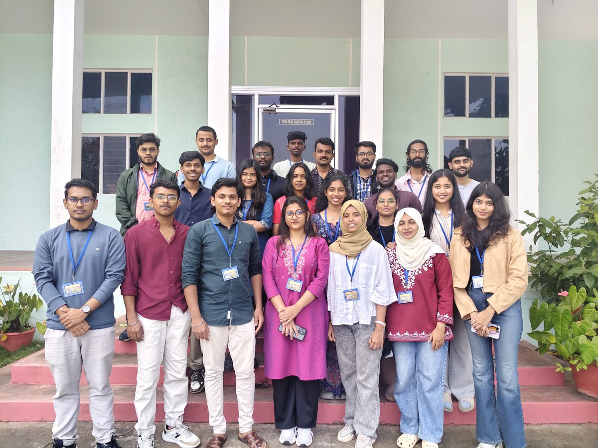 IIABengaluru's tweet photo. AAILL-26: Astronomy Astrophysics Introductory Lectures & Lab at #VBO #Kavalur ended on Jan 9 after 3 weeks of lectures, observing on #VBT & 1-m telescope, data analysis, projects & presentations!
@IndiaDST @karandi65 @fiddlingstars @VBOKavalur @kodaiastronomy @CosmosMysuru https://t.co/uvinPts4l7