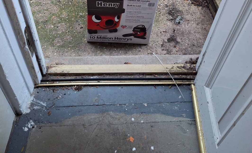 Suffragent_'s tweet image. Then maybe get off HIS platform?
You dumb fucking hypocrite 🤣🤣🤣

Also, you live in a filthy shithole and look like the universal credit version of Tootsie.