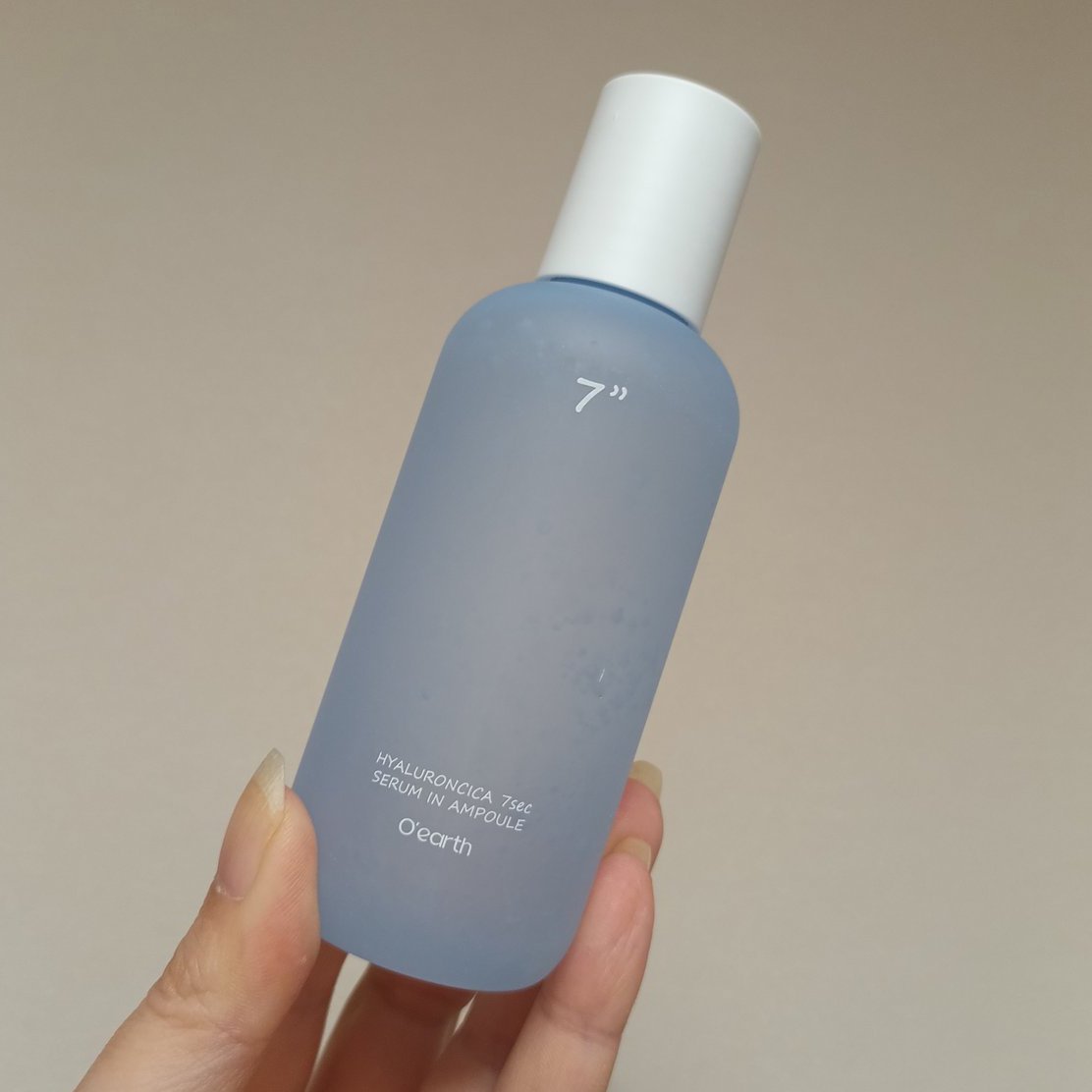 Keibeauty1's tweet photo. OEARTH 
ヒアルロンシカ7秒セラム

とろっと濃密な美容液っぽいのに、肌にのせるとすぐ馴染んで全然ベタつかないのにしっかりウルウル💧＊*

ハマりすぎて良さ語りきれないから詳細レビューCHECKしてね▶https://t.co/fW1OJzcvp5

#PR #オアース #OEARTH #7秒セラム #美容液 #韓国コスメ #ヒアルロン酸 https://t.co/vunTwqDtk6