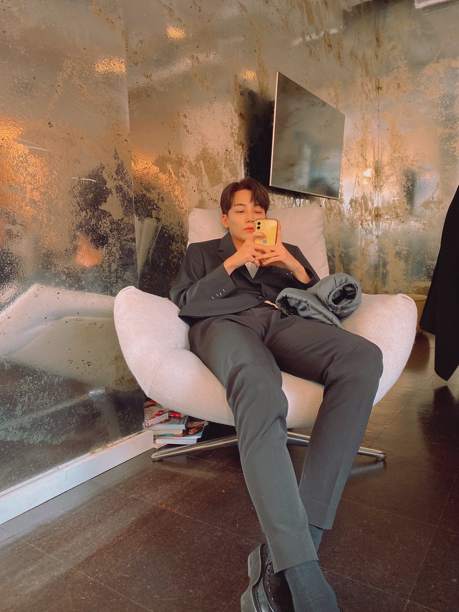 200110 세븐틴 공식 트위터 

#세븐틴 #SEVENTEEN #정한 #JEONGHAN