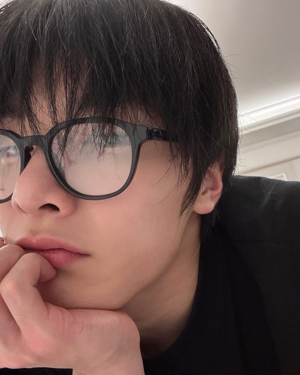 voltveil's tweet image. P @vxlfelix