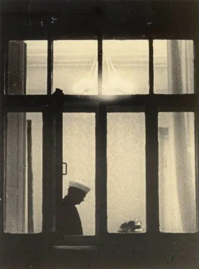 Let's take a moment to remember Former PM #LalBahadurShastri who was mysteriously assassinated on the night between 10th and 11th Jan, 1966 just a few hours after #TashkentAgreement was signed and his body was never allowed to be sent for post-mortem. Watch #TheTashkentFiles