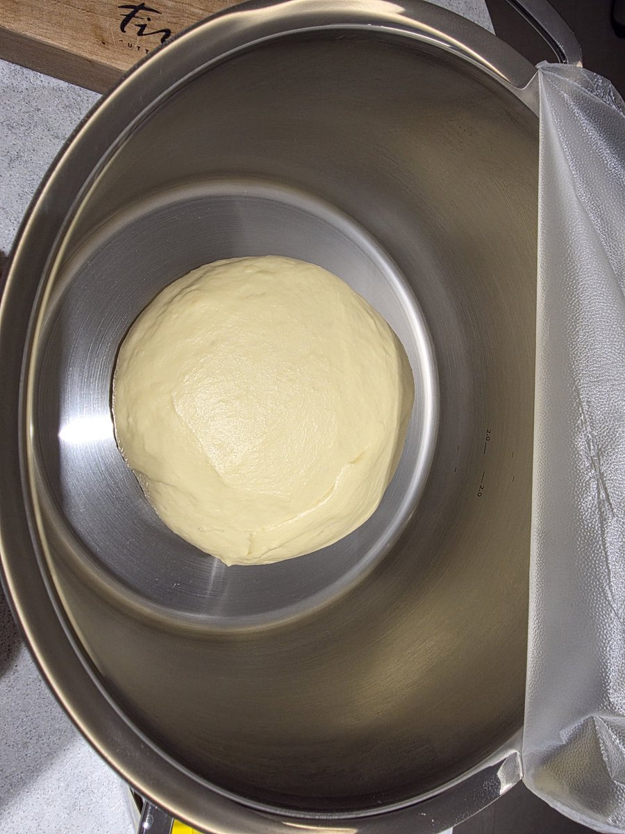 김뇽뇽 tweet media