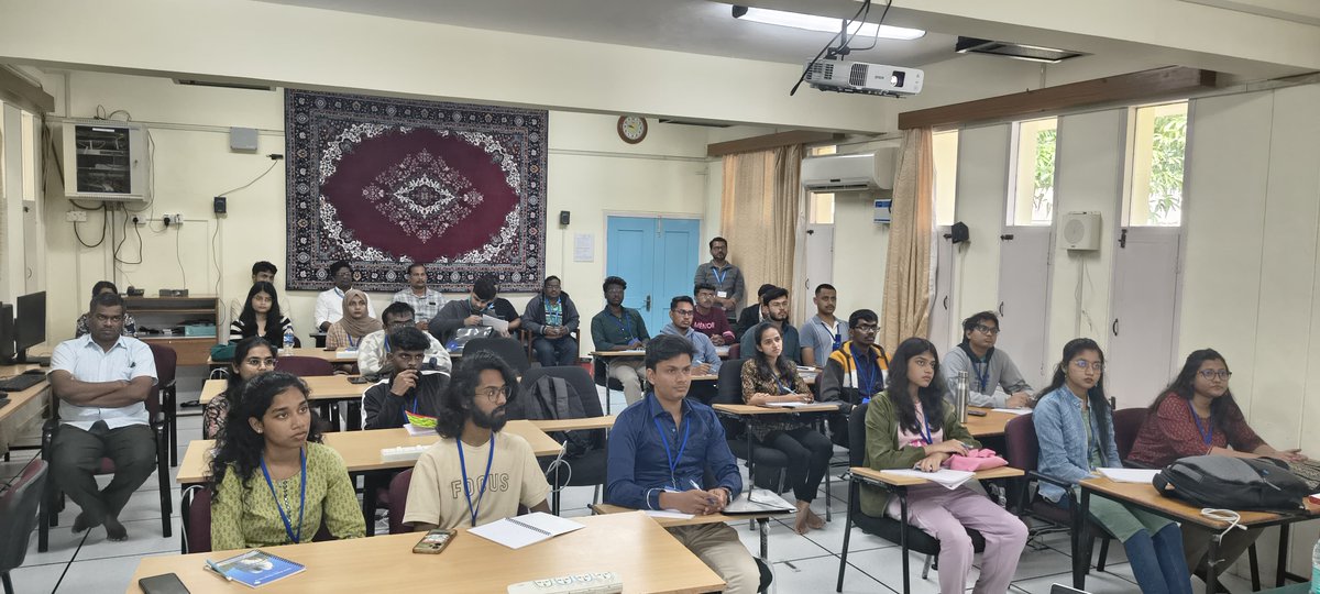 IIABengaluru's tweet photo. Intense sessions on exoplanets, galaxies, cosmology, led by IIA astronomers, with special lectures on Kodaikanal & GMRT facilities. 25 students attended the #AAILL school at #VBO #Kavalur.
@IndiaDST @karandi65 @fiddlingstars @VBOKavalur @kodaiastronomy @CosmosMysuru @doot_iia https://t.co/9tolRR1imT