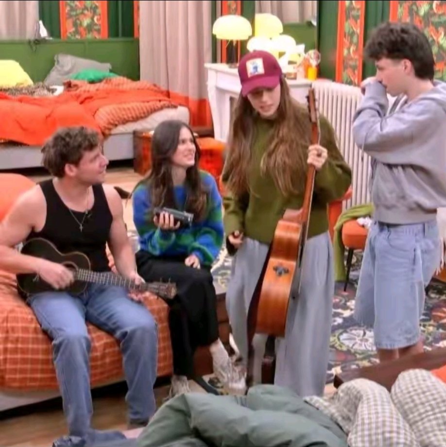 Captain_chipie's tweet image. Team Jeanne, Théo Kiné &amp;amp; Léo : on a besoin de vous ! 🙏🏻Soutenez Anouk avec nous ! Devenez téléphone votant pour la team Anouk et envoyez l’amie de votre fav un peu plus loin dans cette aventure ✨🫰🏻#StarAcademyLeLive #StarAcademy2025 #StarAcademy