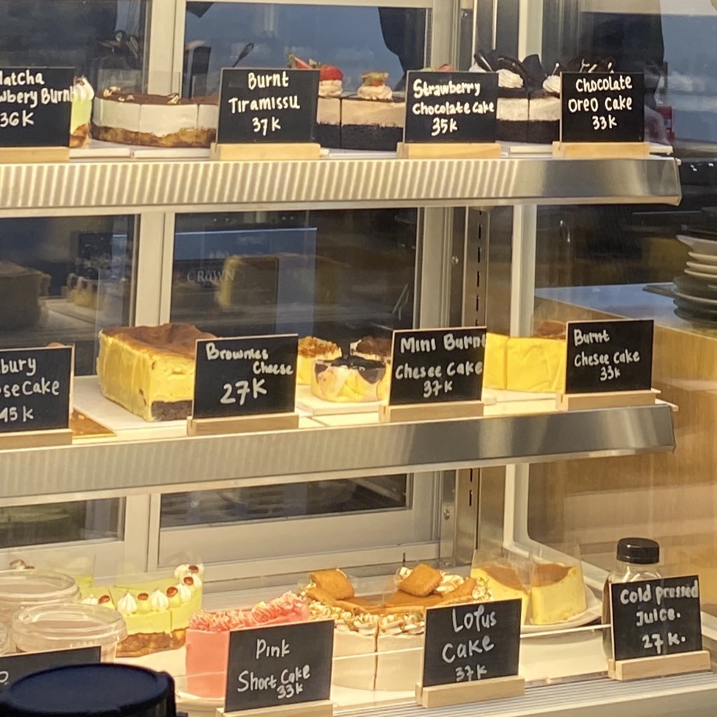 vlairoe's tweet image. 