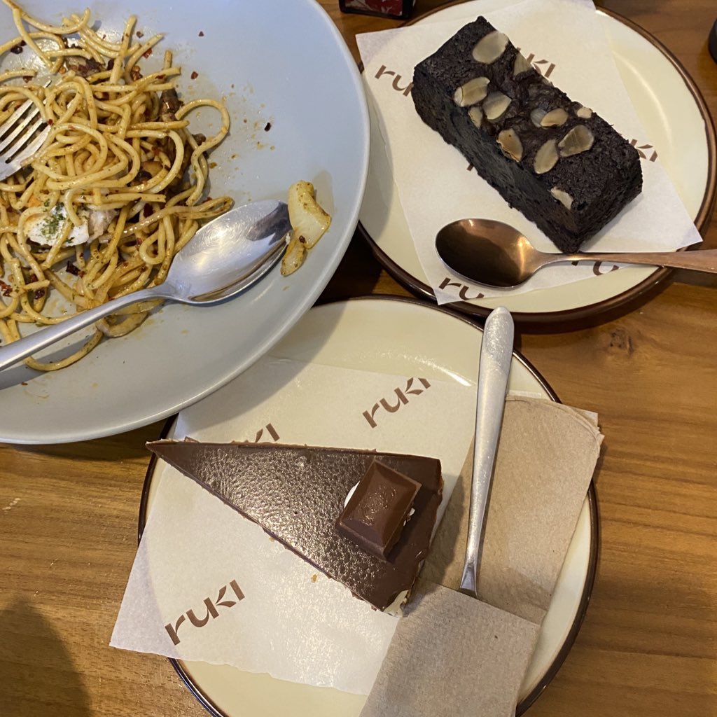 ً (@vlairoe) on Twitter photo 