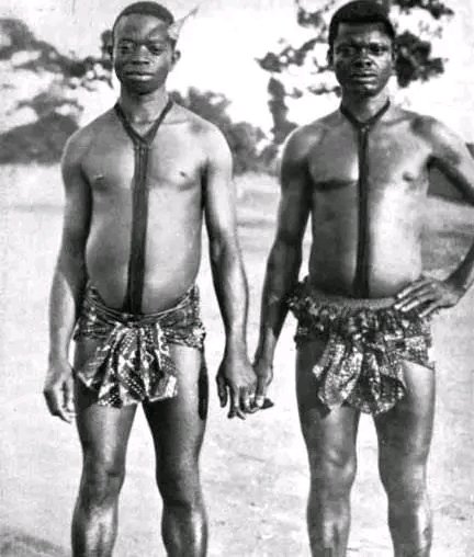 _mai_daraja's tweet image. Hausa man vs Igbo in 1900.