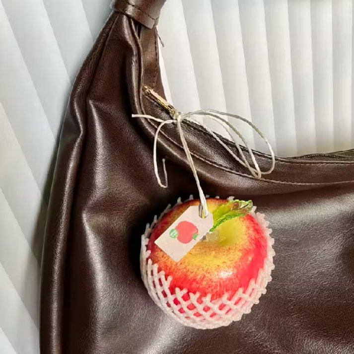 gummieaw's tweet image. Apple Keychain ༘⋆✿🍏🍎

- a thread