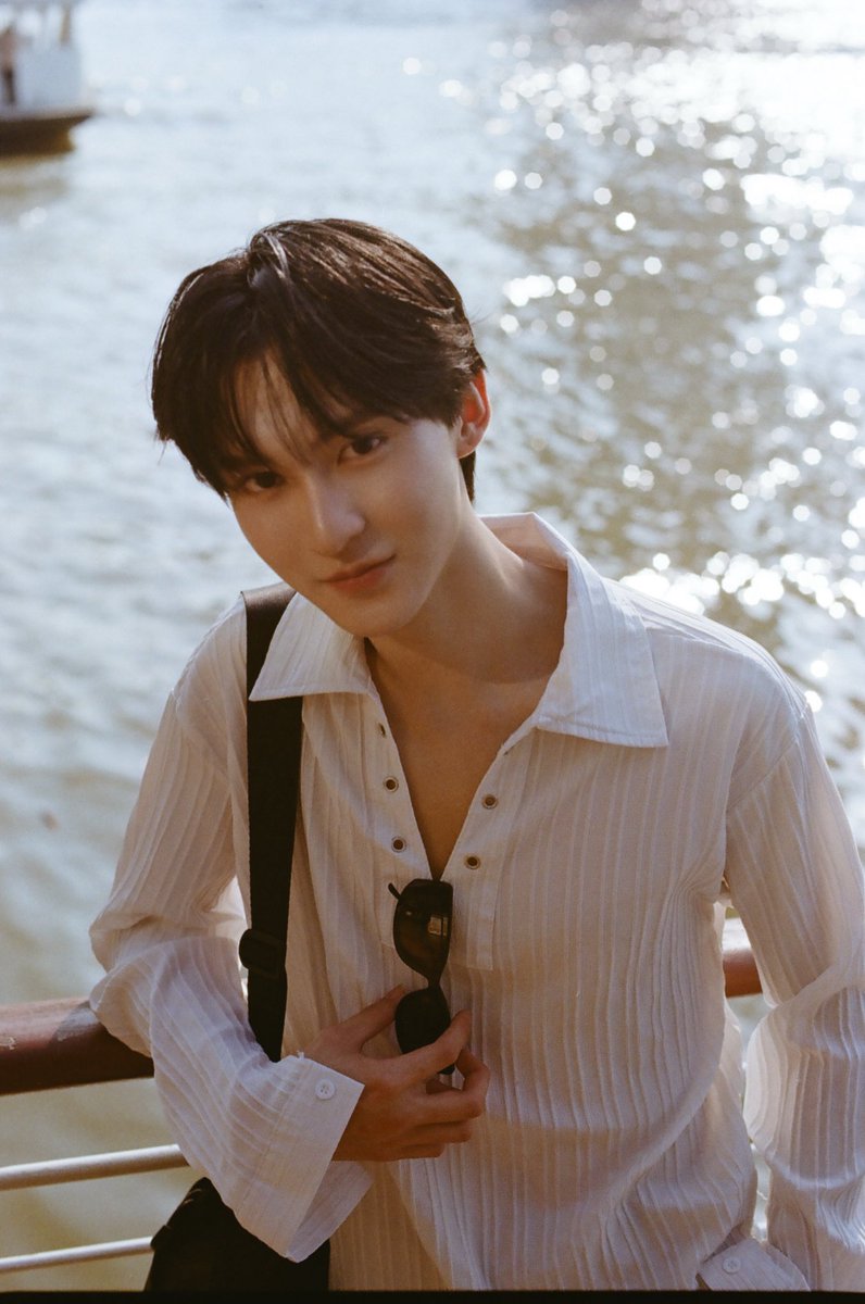 rryjinnn's tweet image. 20 แล้วคับบ พร้อมดูแล(ทุก)คนแล้วนะครับบ 555555

ขอบคุณสำหรับทุกคำอวยพรด้วยนะคับบ
หวังว่าปีนี้ จะเป็นที่ดีของริวและทุกคนน้าาา
&amp;lt;3

#rryjinnn 
#RYUJIN20thBornToShine