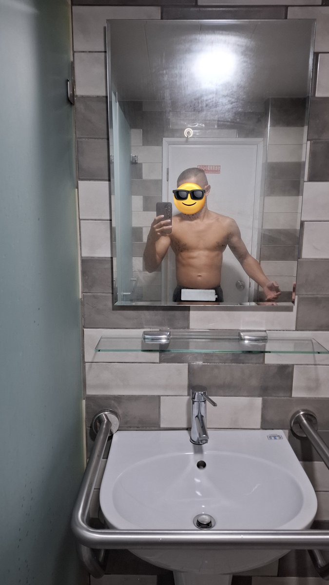 HUNK tweet media