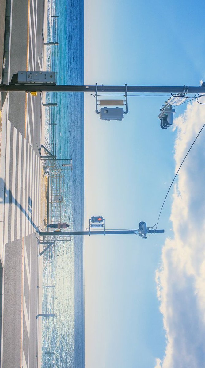 WebsterPower's tweet image. 映画館のポップコーン、Lサイズは大きすぎて最後まで食べ切れなかった 🍉