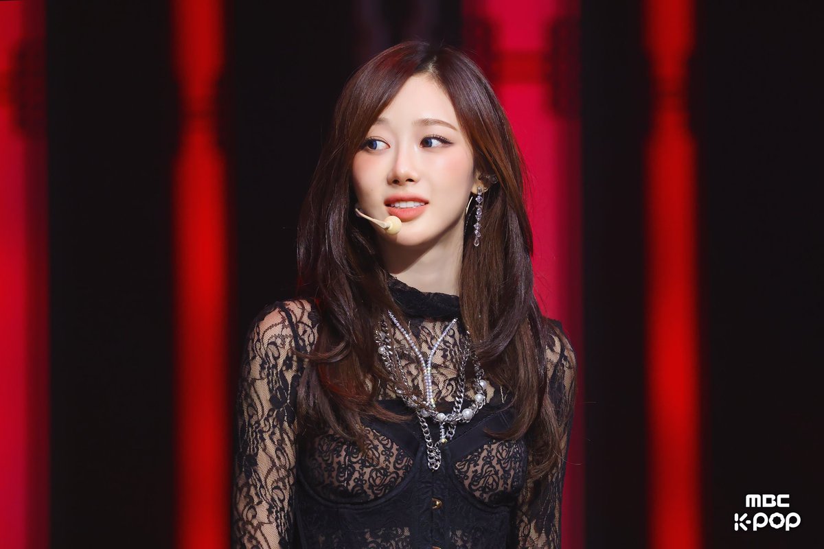 wntrult's tweet image. aespa in new photos at 2025 MBC Gayo Daejejeon.
