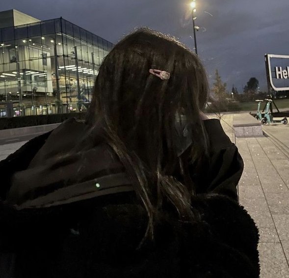 williamrog's tweet image. 朝の電車で隣の人がずっとゲームしてて、効果音が漏れてる。イヤホンって大事だなあと改めて実感した 👈