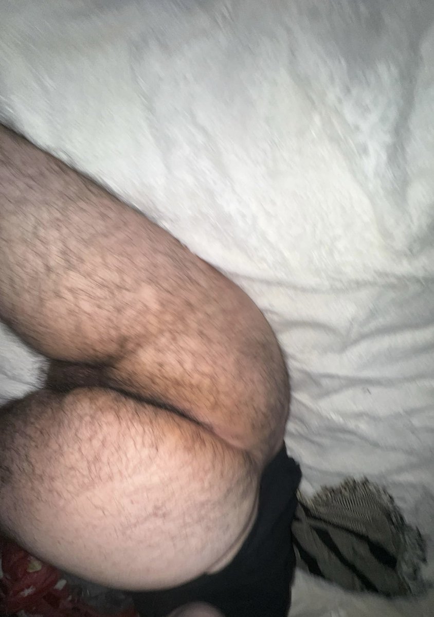 JRar028's tweet photo. Any takers 👀😈 #verse #latino #hairy #gay #cali https://t.co/e3L0BK8cKz