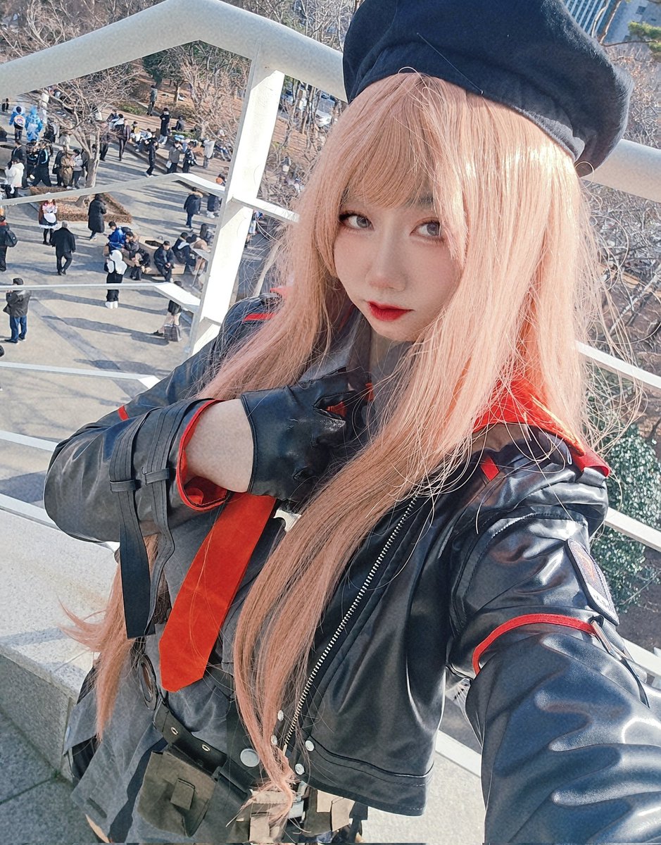 #코스어_𝕏친소 #코스어_트친소
1부코 니케 라피로 출격했습니다ヽ(*´＾｀)ﾉ

장르 안가리고 이것저것 다 파는 잡덕이지만!
명조, 니케, 블루아카이브, 고전 애니들 위주로 와랄라라 돌아갑니다

꾸준히 천천히 교류하며 평트해요!
흔적 남겨주시면 무멘팔로 찾아갈게요🎀