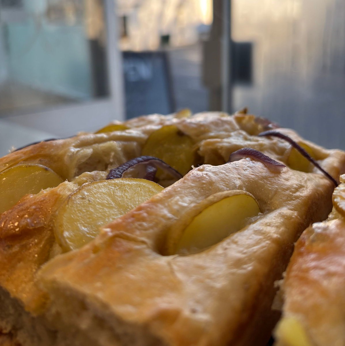 stonehambake tweet picture