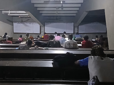 OAUpeeps's tweet photo. Studying Till Day Break: How ‘Jacking’ Ritual Fuels Ambition for OAU’s Nocturnal Readers

Across the campus, it is common to find students reading late into the night in various lecture halls, faculty buildings, and designated reading areas.
https://t.co/ZQTwV3vKHf to read more https://t.co/h7FYjSvBI4