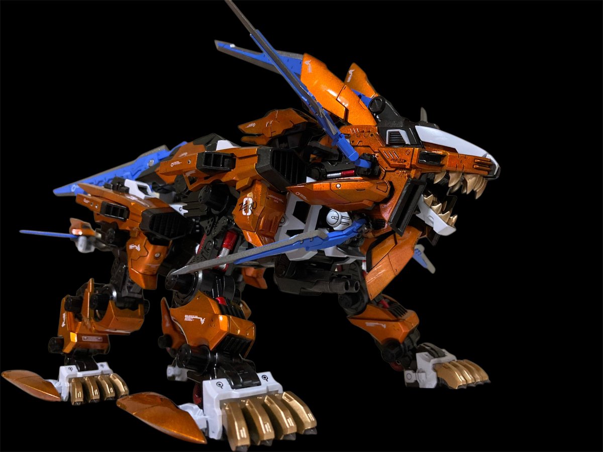 【完成品】ゾイド　hmm ライガーゼロシュナイダー Amazon | 壽屋 ZOIDS RZ-041 ライガーゼロ シュナイダー マーキング