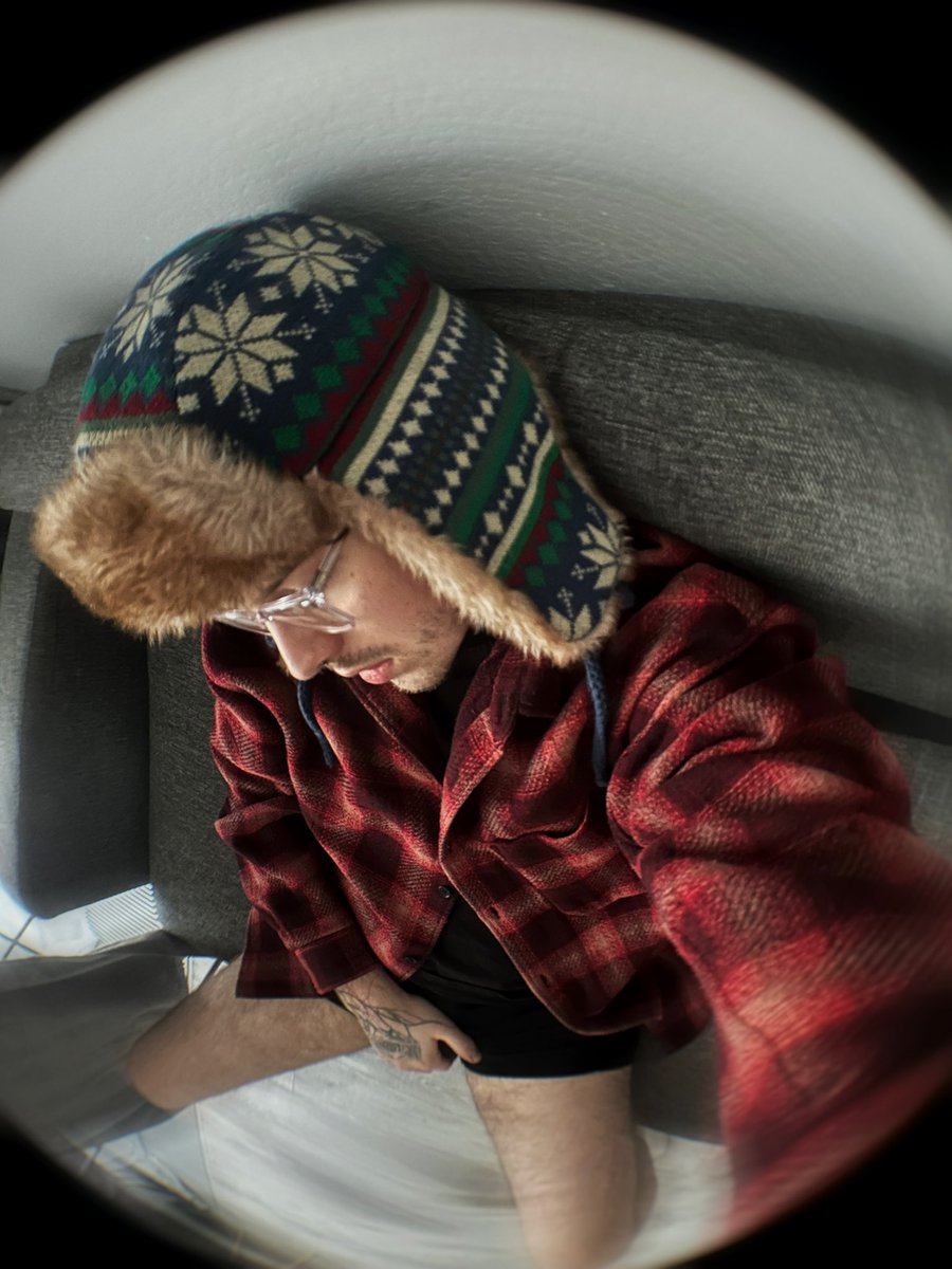 макан 🅴 tweet media