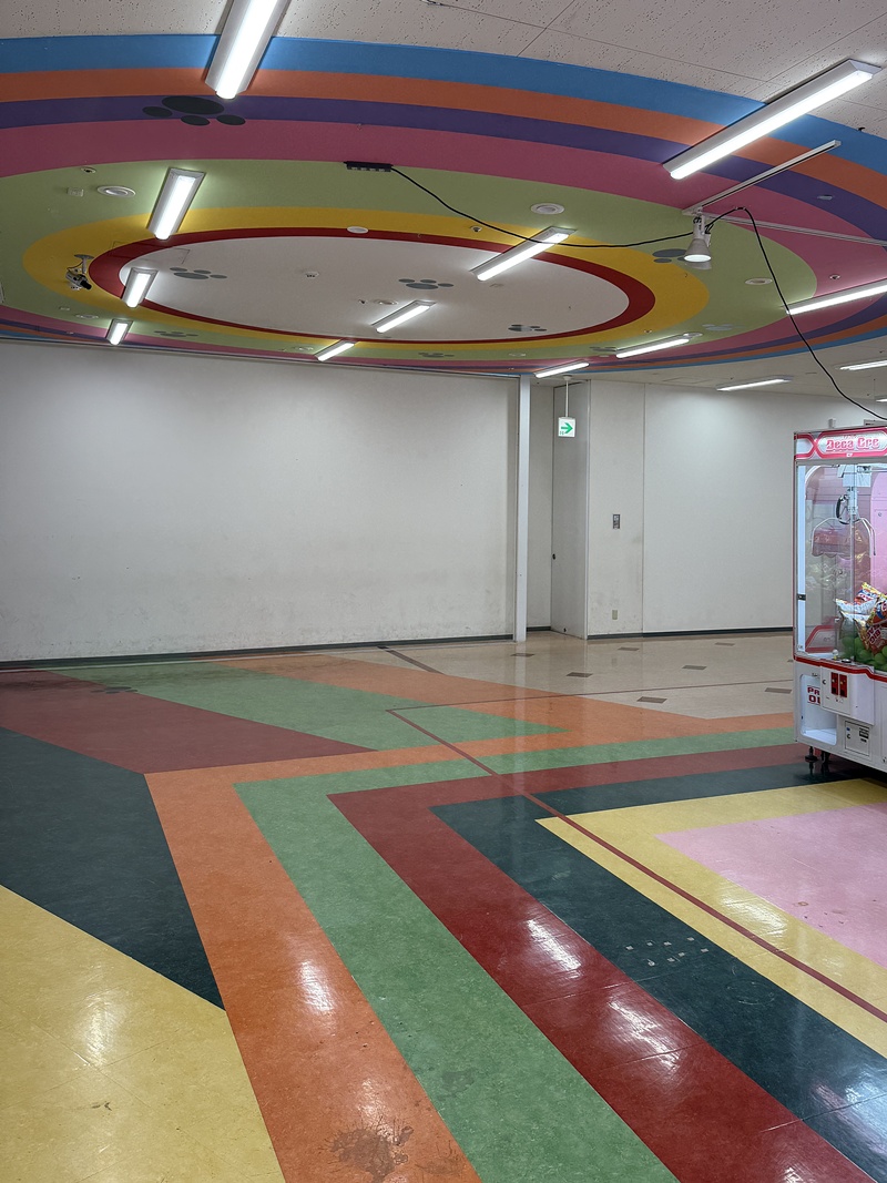 funtaryuji's tweet image. #liminalspace #dreamcore #backrooms